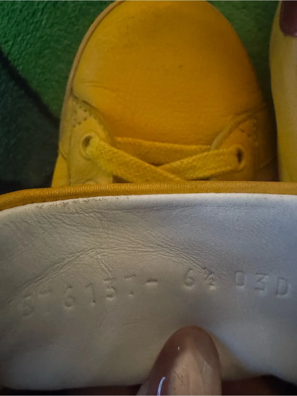 Gucci ACE Yellow Men's/Ladies sneakers. Fits like Men's US 7 1/2, Ladies 9 1/2